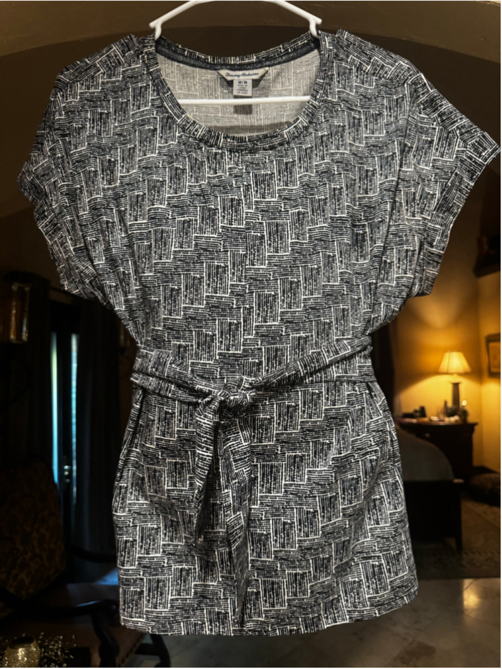 Women's Tommy Bahama Short Sleeve Tee, Size M, Black and White